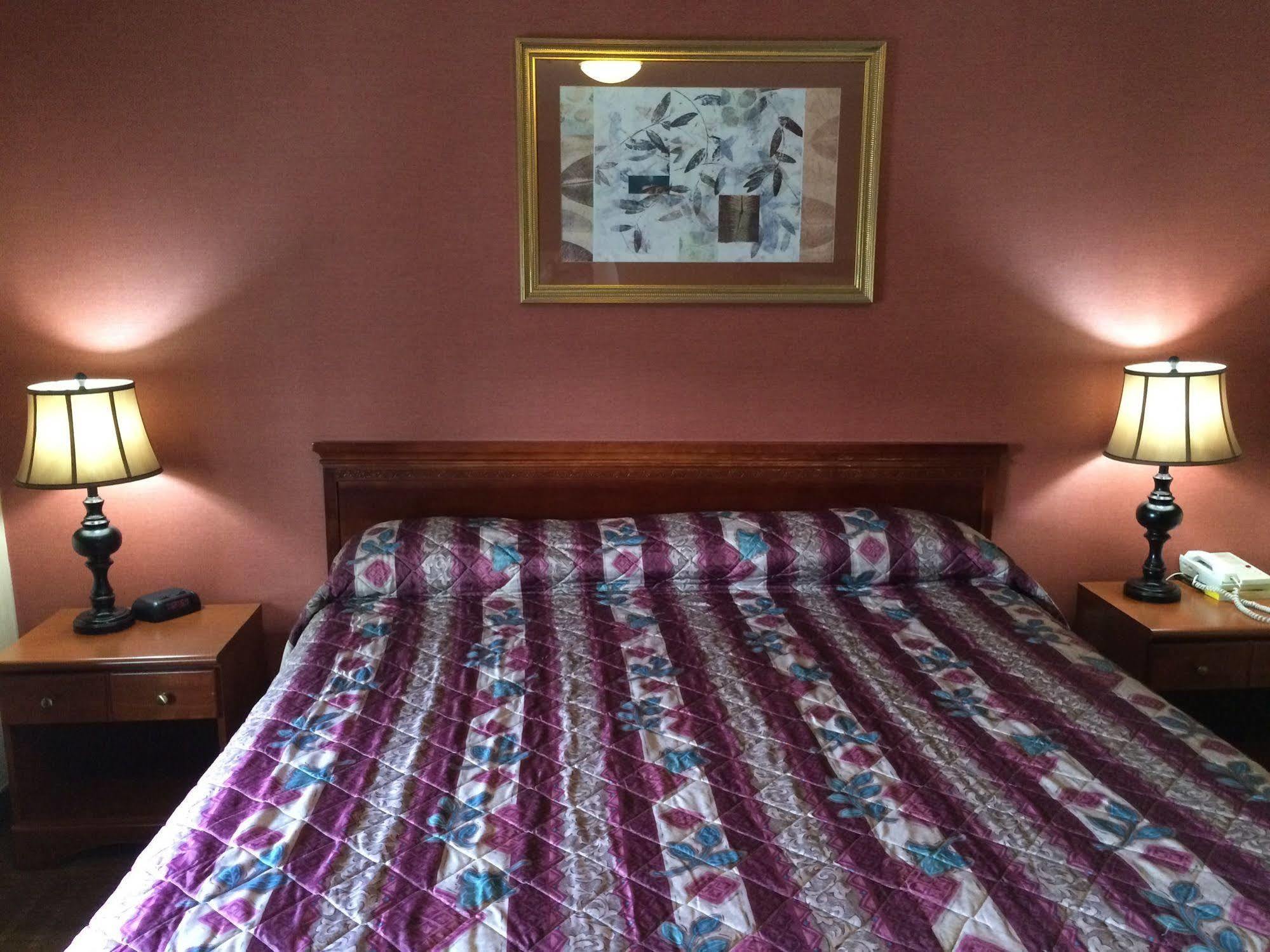 Red Carpet Inn Вэст спрингфильд Экстерьер фото